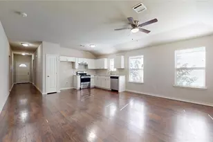 2104 Daniel St, Fort Worth, TX 76104 - Photo 5