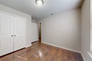 2104 Daniel St, Fort Worth, TX 76104 - Photo 7