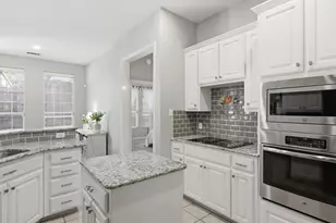 329 S Village Dr, McKinney, TX 75072 - Photo 5