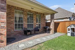 329 S Village Dr, McKinney, TX 75072 - Photo 37