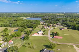 319 Whippoorwill Dr, Wills Point, TX 75169 - Photo 9