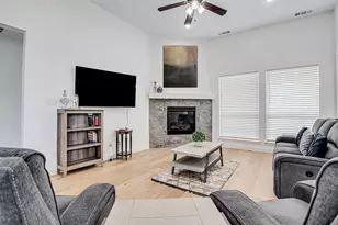 1627 Banded Ledge Dr, Mansfield, TX 76063 - Photo 11