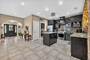 5833 Wall Ave, Haltom City, TX 76117 - Photo 7