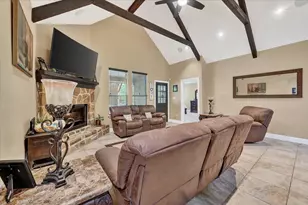 5833 Wall Ave, Haltom City, TX 76117 - Photo 15