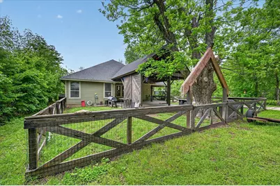 5833 Wall Avenue, Haltom City, TX 76117 - Photo 35