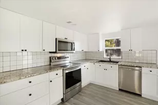 450 Hickory St, Lewisville, TX 75057 - Photo 5