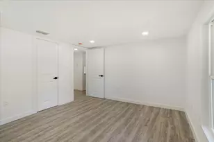 450 Hickory St, Lewisville, TX 75057 - Photo 11