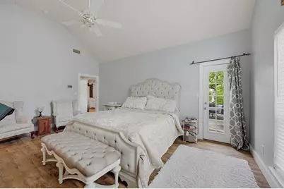 106 Shoshone Drive, Lake Kiowa, TX 76240 - Photo 17