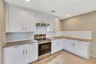 8107 Young Ct, Arlington, TX 76002 - Photo 9