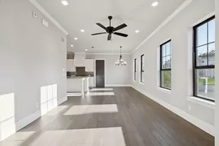 305 Sunset Ln, Fort Worth, TX 76114 - Photo 9