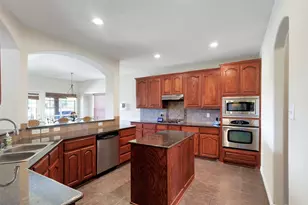 10414 Broadmoor Ln, Rowlett, TX 75089 - Photo 5