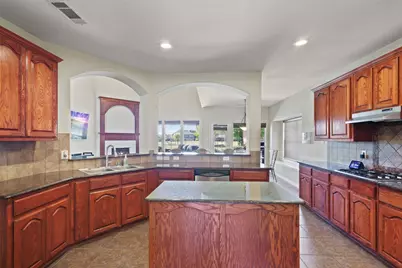 10414 Broadmoor Lane, Rowlett, TX 75089 - Photo 7
