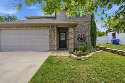 637 S Redford Lane, White Settlement, TX 76108 - Photo 3