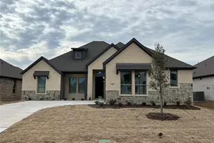 127 Bowling Grn Ave., Red Oak, TX 75154 - Photo 1