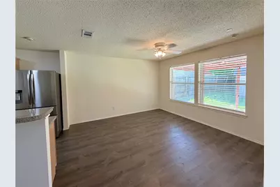 5518 Heathercrest Drive, Arlington, TX 76018 - Photo 7