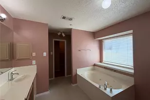 5518 Heathercrest Dr, Arlington, TX 76018 - Photo 15