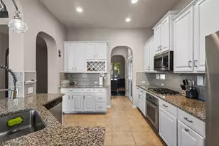 973 Tara Dr, Burleson, TX 76028 - Photo 9