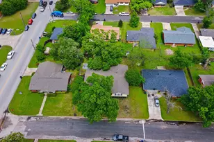 2025 W Belclaire Cir, Corsicana, TX 75110 - Photo 31