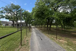 660 Chinn Chapel Rd, Copper Canyon, TX 75077 - Photo 3