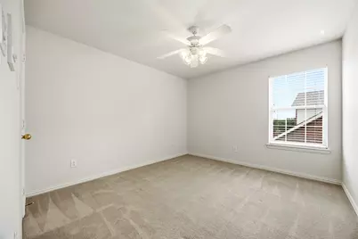 9024 Fox Hollow Trail, Irving, TX 75063 - Photo 23