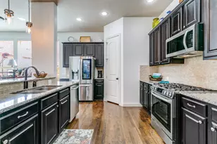 6738 Plaza Via, Irving, TX 75039 - Photo 11