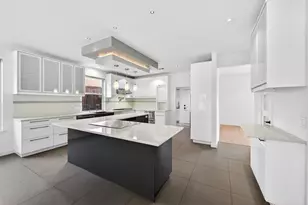 3225 Heatherbrook Dr, Plano, TX 75074 - Photo 11