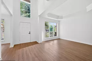 3225 Heatherbrook Dr, Plano, TX 75074 - Photo 3