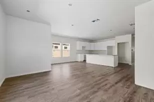 2512 Sheraton Dr, Fort Worth, TX 76105 - Photo 7