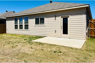 812 Peaceful Brook Drive, Fort Worth, TX 76140 - Photo 17