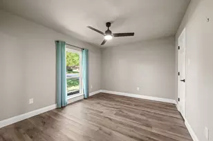 621 Evergreen Dr, Hurst, TX 76054 - Photo 13