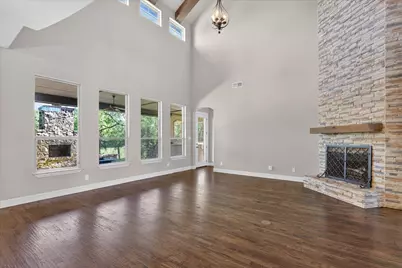 5800 Lamb Creek Drive, Fort Worth, TX 76179 - Photo 9