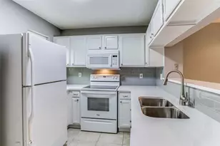 12 Abbey Rd, Euless, TX 76039 - Photo 7