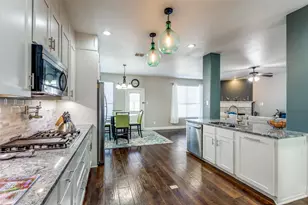 1427 Hanover Ln, Van Alstyne, TX 75495 - Photo 11