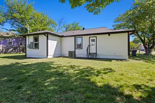 3435 Poinsettia Dr, Dallas, TX 75211 - Photo 17