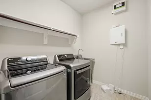 12809 Spring Hill Dr, Frisco, TX 75035 - Photo 19