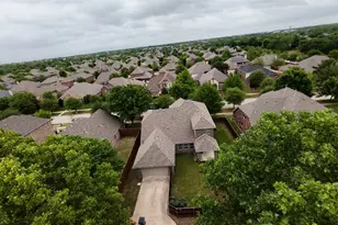 12809 Spring Hill Dr, Frisco, TX 75035 - Photo 3