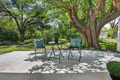 2424 Cloverdale Street, Arlington, TX 76010 - Photo 25