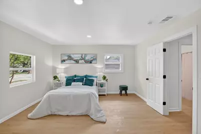 2424 Cloverdale Street, Arlington, TX 76010 - Photo 11