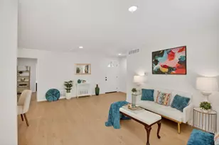 2424 Cloverdale St, Arlington, TX 76010 - Photo 3