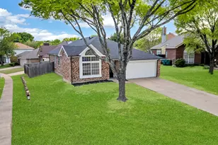 214 Chamblin Ct, Cedar Hill, TX 75104 - Photo 3