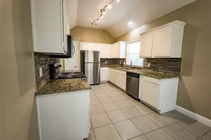 1524 High Pointe Ln, Cedar Hill, TX 75104 - Photo 11