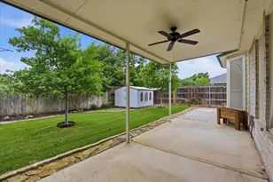 1622 Redwood Dr, Corinth, TX 76210 - Photo 33
