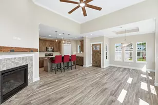 207 Wilson St, Lake Dallas, TX 75065 - Photo 5