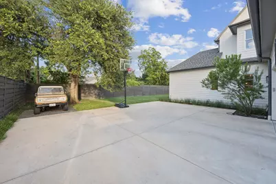 10066 Coppedge Lane, Dallas, TX 75229 - Photo 35