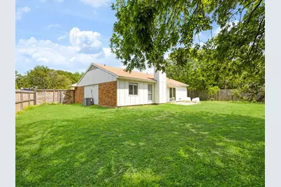 6702 Umphress Road, Dallas, TX 75217 - Photo 19