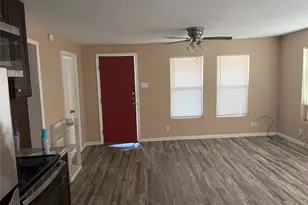 701 W Colorado St, Groesbeck, TX 76642 - Photo 5