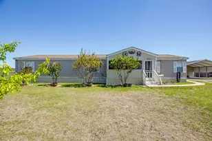 6004 Black Springs Ln, Joshua, TX 76058 - Photo 5