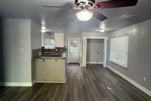 1004 Sanders St, Bowie, TX 76230 - Photo 17