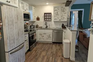 2705 Brockbank Dr, Irving, TX 75062 - Photo 5