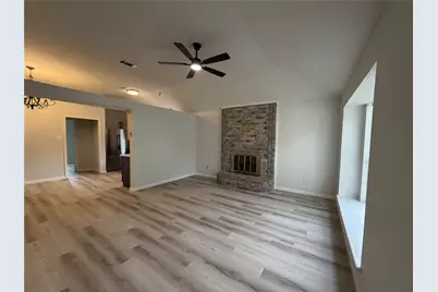 900 Cornfield Drive, Arlington, TX 76017 - Photo 5